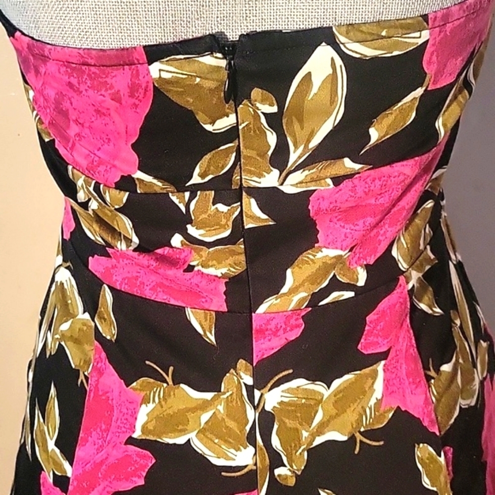 Twenty-One Woman's Strapless Roses on Black Mini Dress Size: M - Picture 5 of 7
